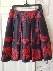 JS Collections Black Red Floral Satin Skirt Sz 8 Pleated Knee Length Tulle Under - Picture 1 of 9