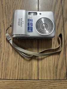 Nikon COOLPIX L3 5.1MP Digital Camera - Silver - Fully Functional - Picture 1 of 6