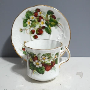 Hammersley Teetasse und Untertasse "Strawberry Ripe" - Bild 1 von 9