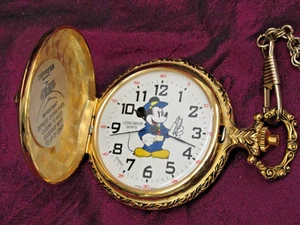 Vintage Disney Mickey Mouse Verichron Quarz Eisenbahn Stil Taschenuhr & Kette - Bild 1 von 7