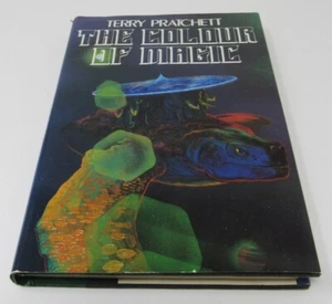 The Colour Of Magic by Terry Pratchett Hardcover 1983 Maple-Vail Book SFBC 06199 - Bild 1 von 15
