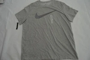 Camiseta Nike Dri-Fit Corte Atlético Manga Corta Gris/Negro Swoosh Hombres Talla XL NUEVA CON ETIQUETAS - Imagen 1 de 3