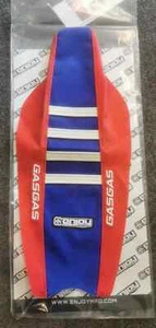 Enjoy Manufacturing Gas Funda Asiento MC 50 2024 ROJO/AZUL BLANCO COSTILLAS LOGO - Imagen 1 de 1