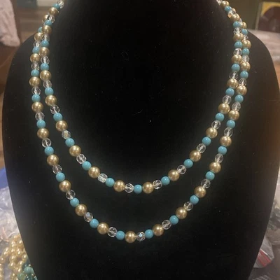 Precioso Collar Joan Boyce Tono Dorado Turquesa Esmalte Imitación Perla Cristal Cuentas Foto 1 de 2
