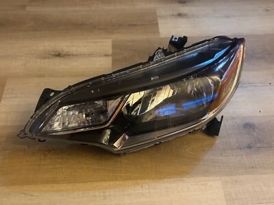 Фары головного света со стороны водителя для Honda 15–17 годов выпуска  - Изображение 1 из 2