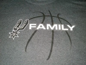 San Antonio SPURS Logo Family NBA Basketball Gray T-Shirt Men's Large used - Picture 1 of 2