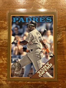 2023 Topps Series 1 Tony Gwynn 1988 #T88-87 Gold /75 SP Padres