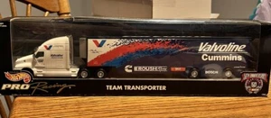Hot Wheels Team Transporters Valvoline Racing 2001 - Imagen 1 de 6