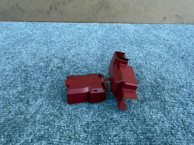 INFINITI Q50 Q60 2014-2024 OEM POSITIVE BATTERY CABLE TERMINAL COVER CAP LID - Image 1 of 3