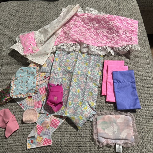 LOT OF VINTAGE BARBIE DOLL BEDDING PILLOWS SHEETS COVERLETS eBay