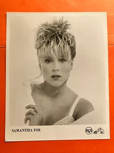 Samantha Fox  , original vintage press  headshot photo - Picture 1 of 1