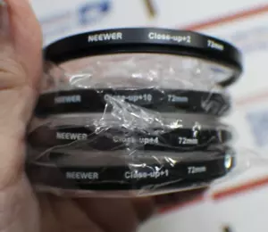 NEEWER Close Up Macro Lens Filters ~ +1, +2, +4, +10 - 72mm - Picture 1 of 5