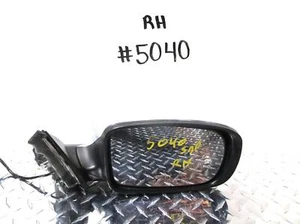 2011 CHRYSLER 300 PASSENGER SIDE CHROME MANUAL FOLDING W/O TURN SIGNAL MIRROR - Picture 1 of 6