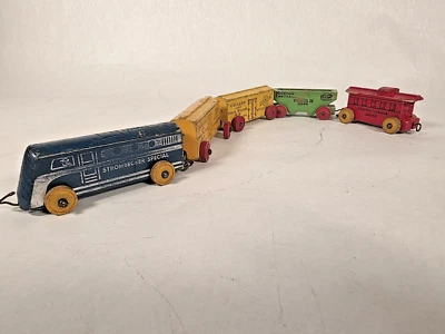 Strombecker Special • 1940 年代火车套装 • 机车、箱车、料斗、驾驶室 — 第 1/4 张图片