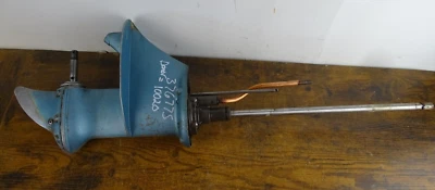 Johnson Evinrude 376791 376775 Lower Unit Gearcase 305325 305304 USED - Image 1 of 4