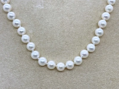 Collana girocollo con Perle MARE AKOYA mm 7 - 6.5 e chiusura in oro bianco 18kt - Immagine 1 di 4