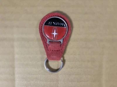 Nuevo de Lote Antiguo Llavero Rojo Lincoln Mark IV Foto 1 de 2