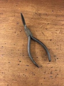 Vintage KRAEUTER # 1631 5-1/2 Bent Nose Pliers - Picture 1 of 1