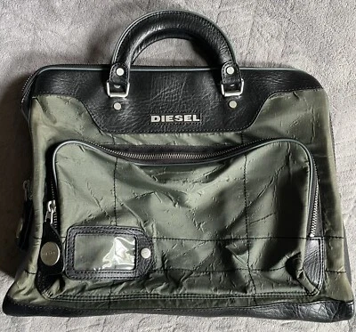 Diesel On The Road Again Red Eye Brief Case Masculino Verde e Preto - Imagem 1 de 4