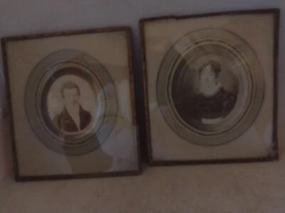 2 ANCIEN PETIT CADRE AVEC FEMME ET HOMME XIX EME - Photo 1/4