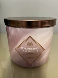 Bath & Body Works Wildberry Jam Donut 3 Wick Candle 14.5 fl oz New - Picture 1 of 5