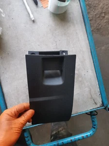 FORD MONDEO MK4.5 1.6 DIESEL DRIVER SIDE STORAGE BOX OBD HOUSING - Picture 1 of 3