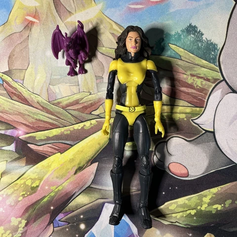 2006 ToyBiz Marvel Legends Kitty Pryde Shadowcat Giant Man BAF Series X-Men Cover