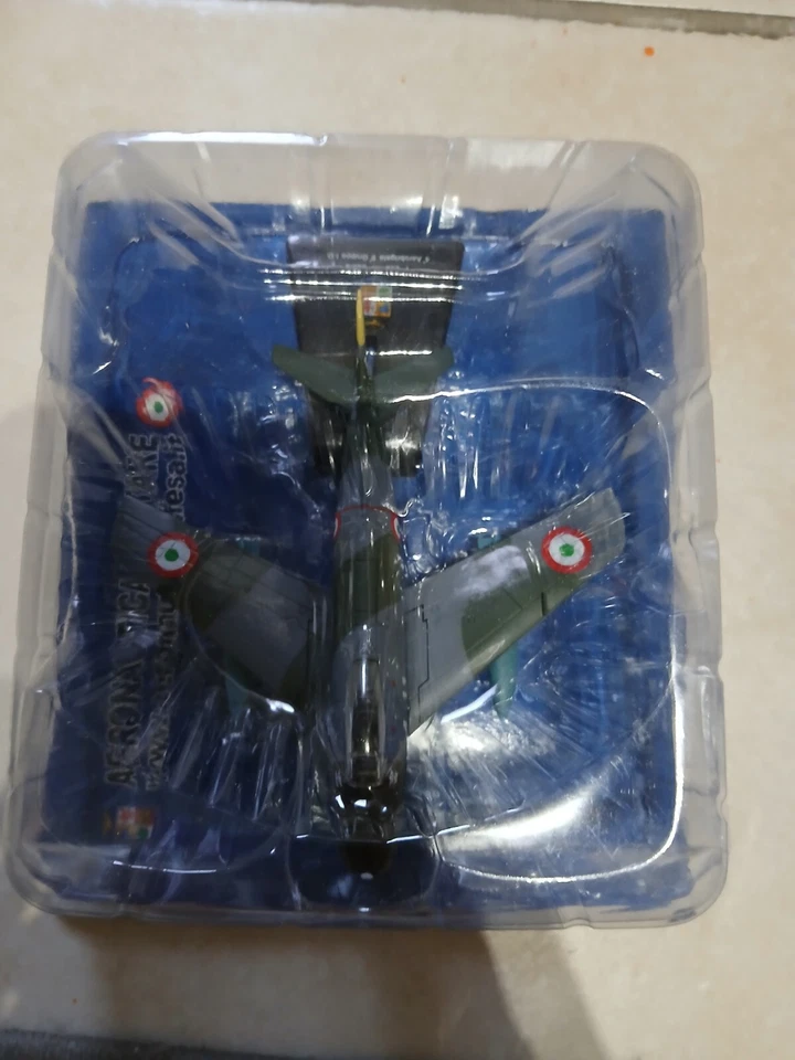 Italeri 1/100 Aerei Aeronautica Militare Italiana Fiat F86 E Sabre 4°Stormo - Immagine 1 di 1