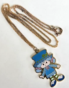 1980s AGC Blueberry Strawberry Shortcake Enamel Gold Tone Pendant Necklace 18" - Picture 1 of 6