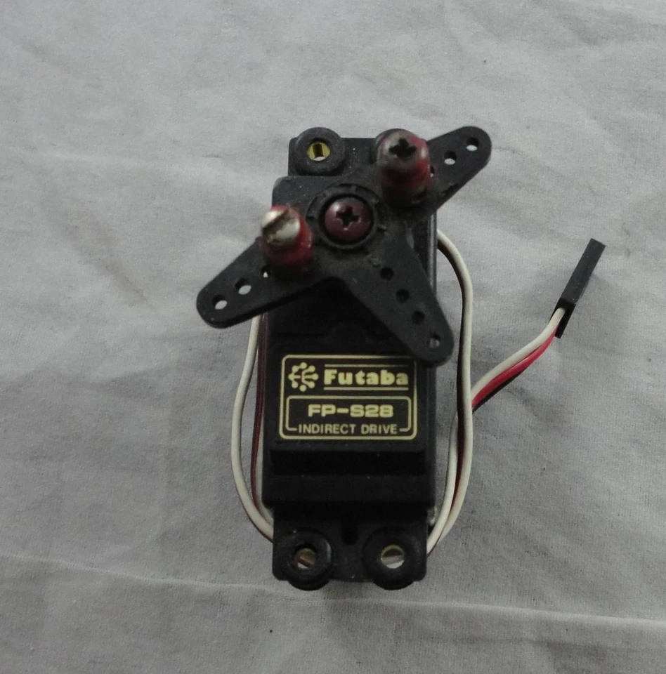 Futaba FP-S28 Surface Analog Standard Servo (0.24s/48.7oz-in) - Image 1 of 1