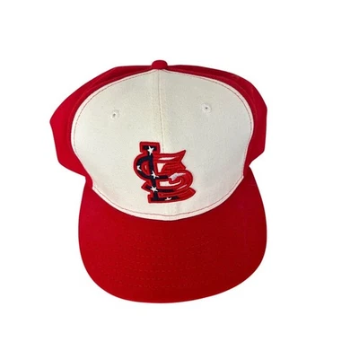 St Louis Cardinals 59Fifty new era fitted hat 8 RED Flag accent official field c - Image 1 of 3
