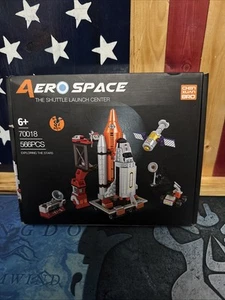 Aero Space The Shuttle Launch Center 70018 | 566Pcs | Open Box - Picture 1 of 2