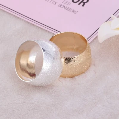  6 Pezzi Anello Tovagliolo Decorativo Fatto a Mano Forma Tonda Metallo - Immagine 1 di 4