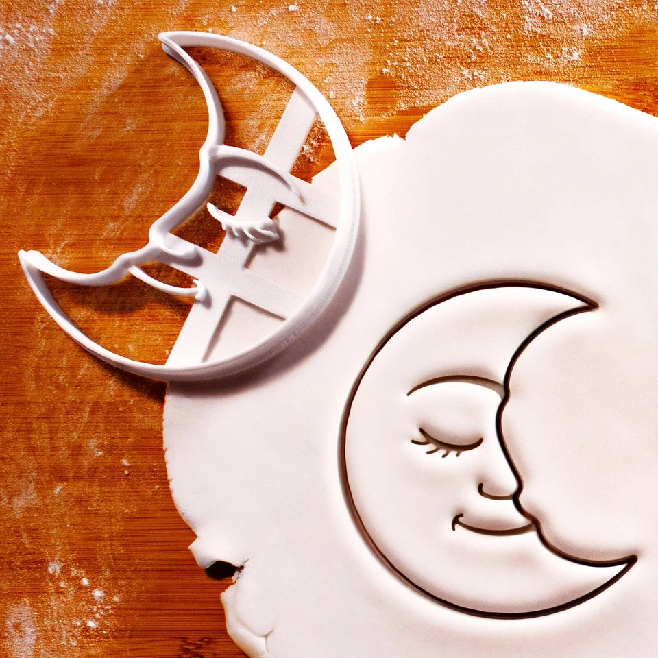 Cortador de galletas Luna Celestial - astrología media luna observación de estrellas fiesta de pijamas cósmica Foto 1 de 4