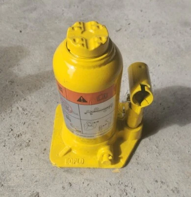FORD SUPERDUTY 4 TON BOTTLE JACK -  OEM - YELLOW - Image 1 of 3