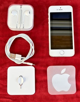 Apple iPhone 5s - 16GB - White (Unlocked) A1457 (GSM)  -  IDEAL FIRST SMARTPHONE - Image 1 of 4