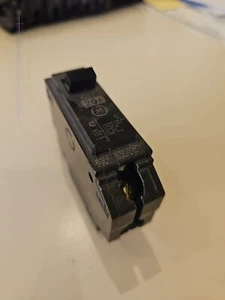 GE THQL1120 20A 120/240V Circuit Breaker - Tested! - Picture 1 of 1
