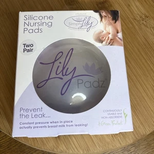 Simply Lily ~ LilyPadz Reusable Silicone Nursing Pads Regular Size - Picture 1 of 6