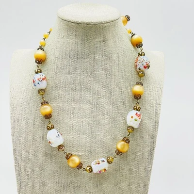 Collar de cuentas de vidrio artístico vintage remolino floral amarillo imitación perla tono dorado Foto 1 de 4