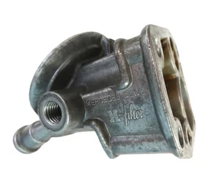 Mercedes W124 TE 4-Matic A1031802338 Deckel Ölfilterboden - Picture 1 of 4