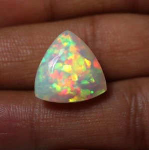 9.5 Cts 15.9x15.6 MM Trillion Cut Real AAA Multi Fire Honeycomb Ethiopian Opal - Picture 1 of 12