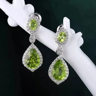Brincos de ouro branco 14k com gota/pingente de peridoto verde criado em laboratório corte de pera 2 quilates - Imagem 1 de 4