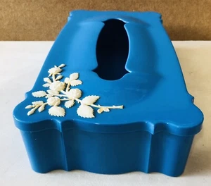 Vintage Tissue Holder Shwarz Brothers Plastics Azure Blue White Roses Vanity Box - Picture 1 of 12