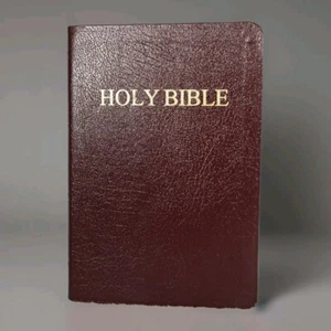 Holy Bible The New American Bible Catholic Companion Edition Fireside 2000-2001 - Picture 1 of 8