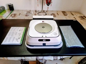 iRobot Braava Jet M 6138 Wischroboter – Gebraucht, Top Zustand, Komplett - Bild 1 von 8