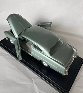 ERTL American Muscle SB 1951 Mercury Coupé Green Pharaohs American Graffiti 1/18 - Picture 1 of 22