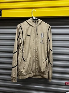 Neu ohne Etikett SELTENE Puma AC Milan Pre Match Jacke beige 777716-26 Herren Größe S - Bild 1 von 4