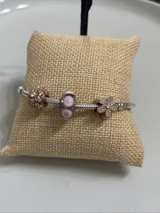 Pandora Armband 2 Roségold Charms - 1 Pandora Rosa Murano Bead 7,5 Zoll - Bild 1 von 5