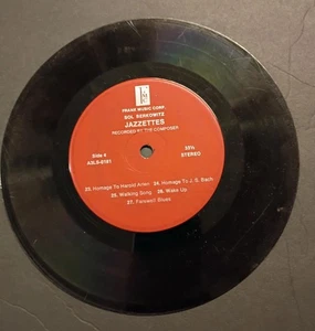 Super rare vintage 45rpm Jazzettes , frank music, Sol Berkowitz March to drummer - Picture 1 of 2