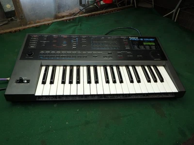 Roland Pro-E Intelligent Arranger – Excellent Condition – Working Great with Pow - Image 1 of 4